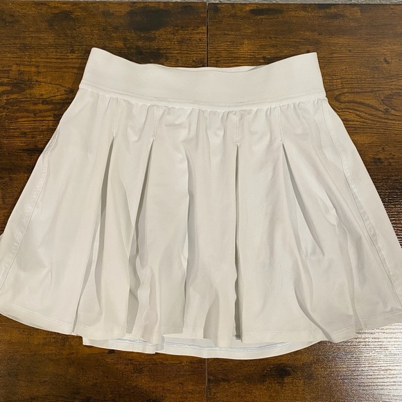 Lululemon Tennis Time White High Rise Pleated Skirt sz 4 - Picture 4 of 9
